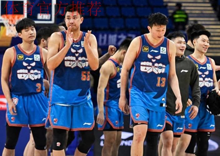 四川男篮准入困难,广东男篮两外援通过体检,北京欲再签大外援! 四川男篮准入困难,广东男篮两外援通过体检,北京欲再签大外援!